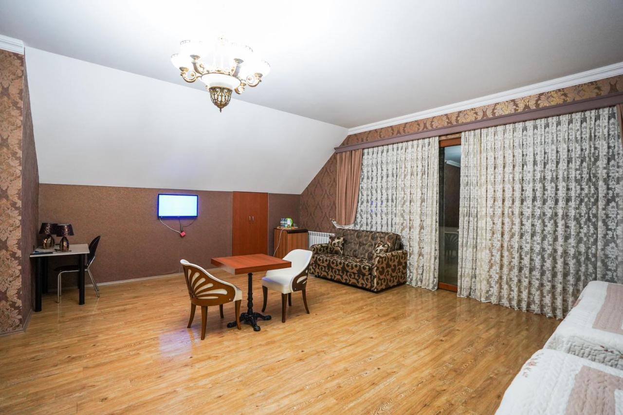 Natali Hotel Borjomi Exterior photo